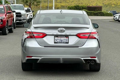 2020 Toyota Camry SE 4D Sedan