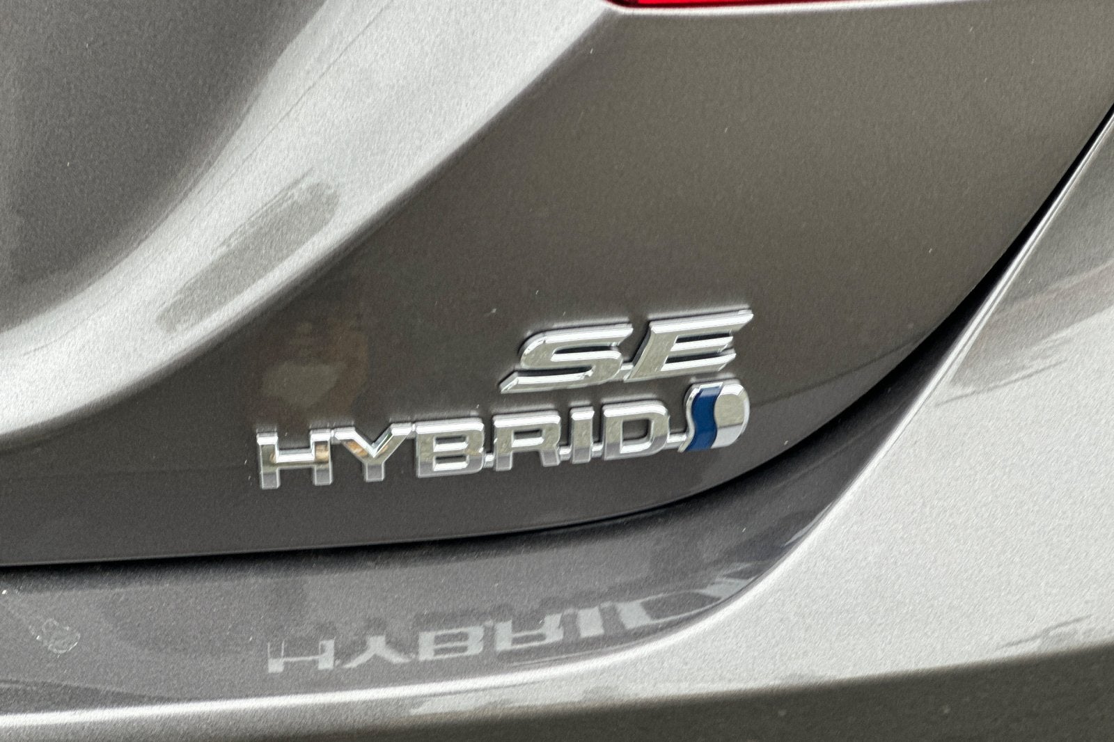 2024 Toyota Camry Hybrid SE 4D Sedan