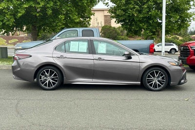 2024 Toyota Camry Hybrid SE 4D Sedan