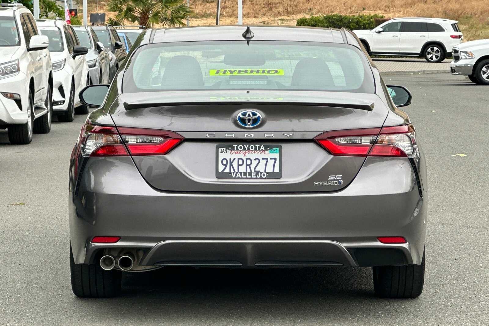2024 Toyota Camry Hybrid SE 4D Sedan