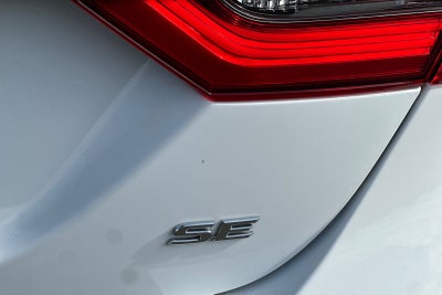 2023 Toyota Camry SE 4D Sedan