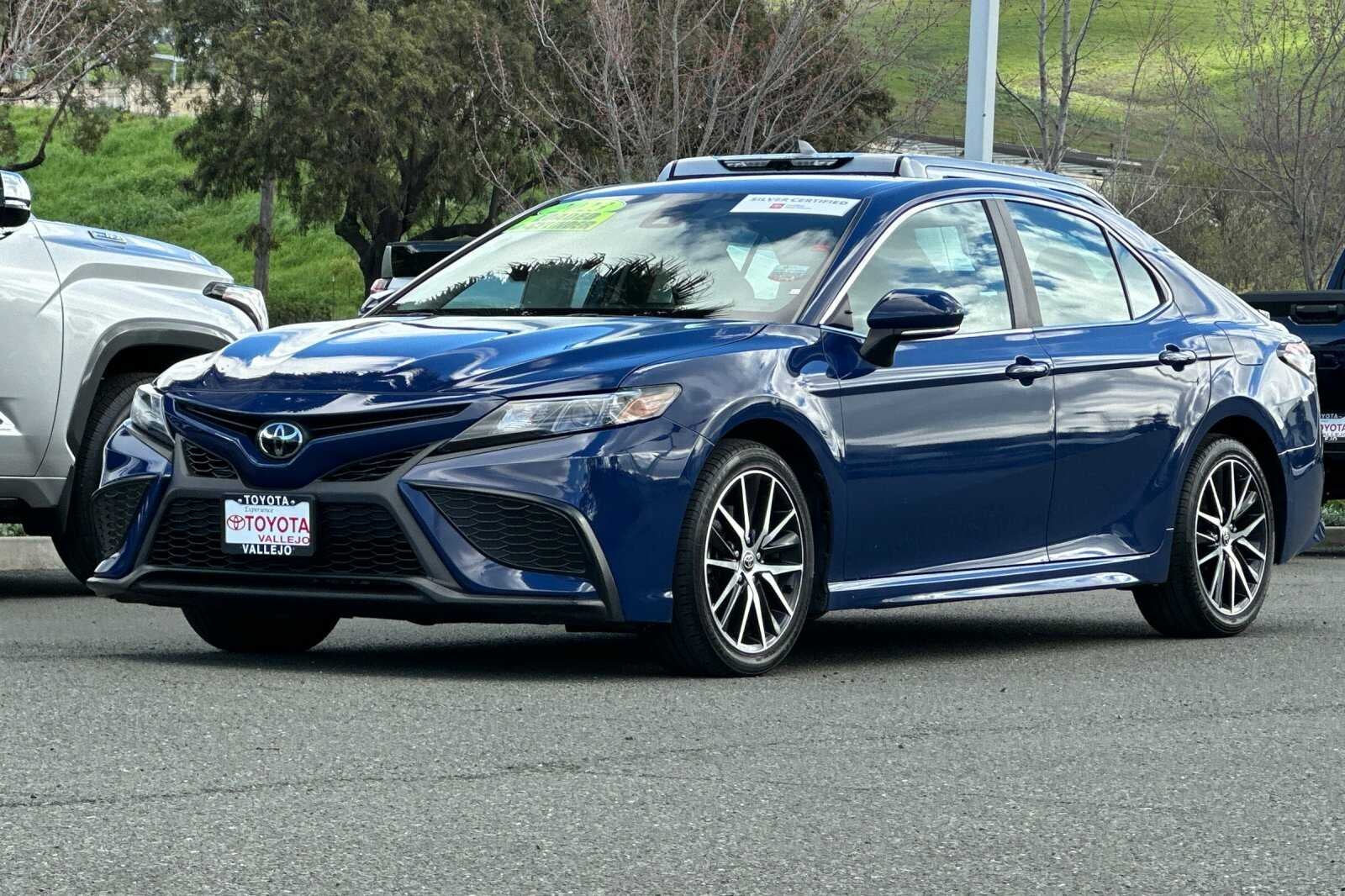 2023 Toyota Camry SE 4D Sedan