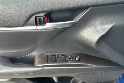 2023 Toyota Camry SE 4D Sedan
