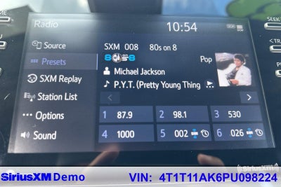 2023 Toyota Camry SE 4D Sedan