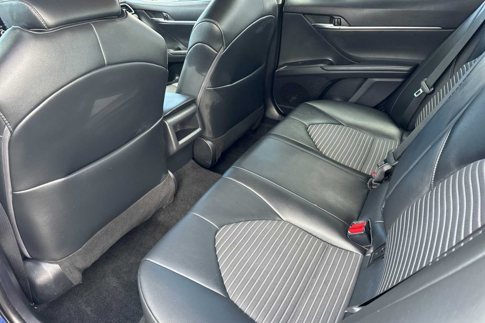 2023 Toyota Camry SE 4D Sedan