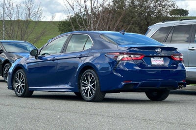 2023 Toyota Camry SE 4D Sedan