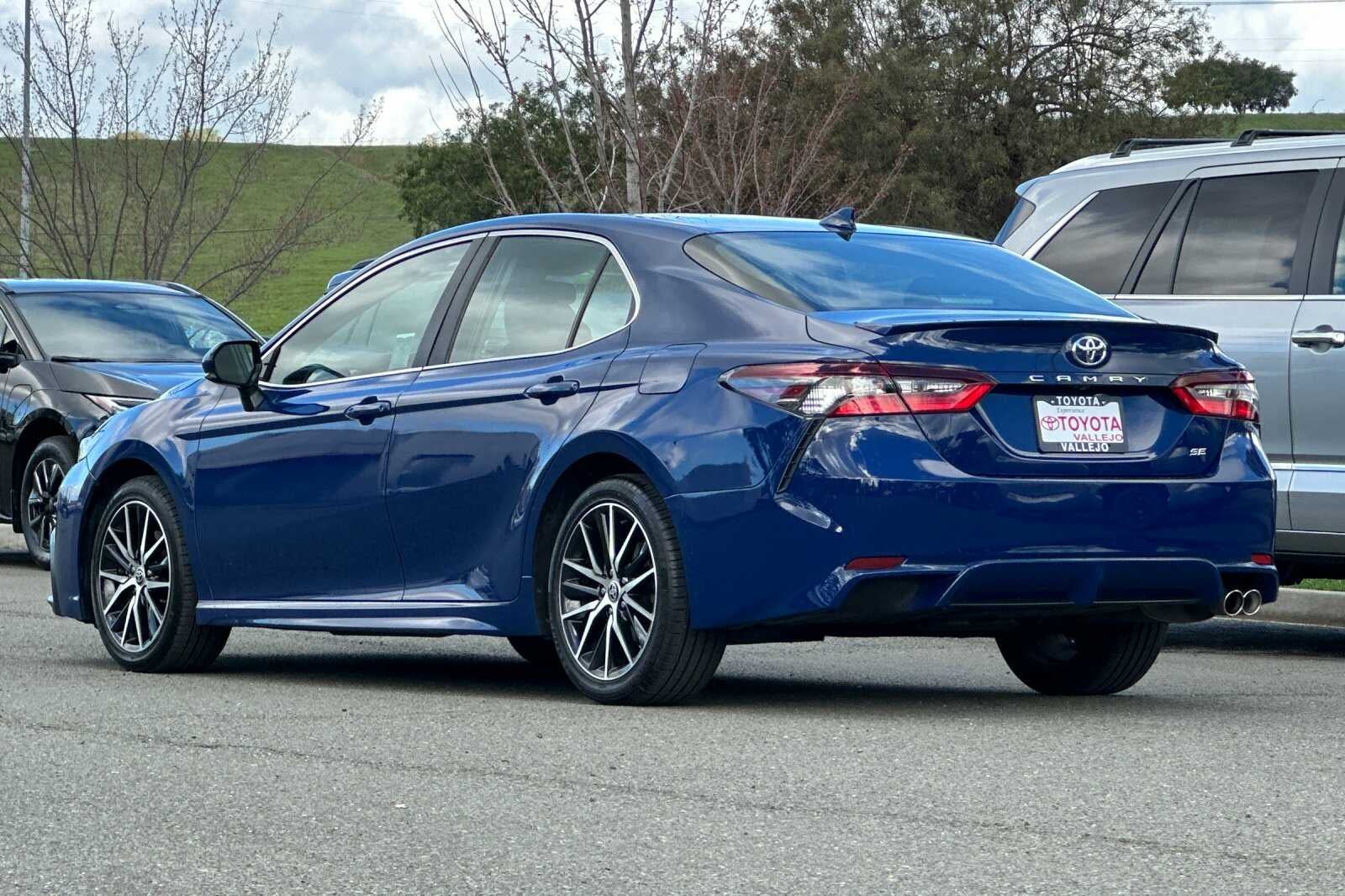 2023 Toyota Camry SE 4D Sedan