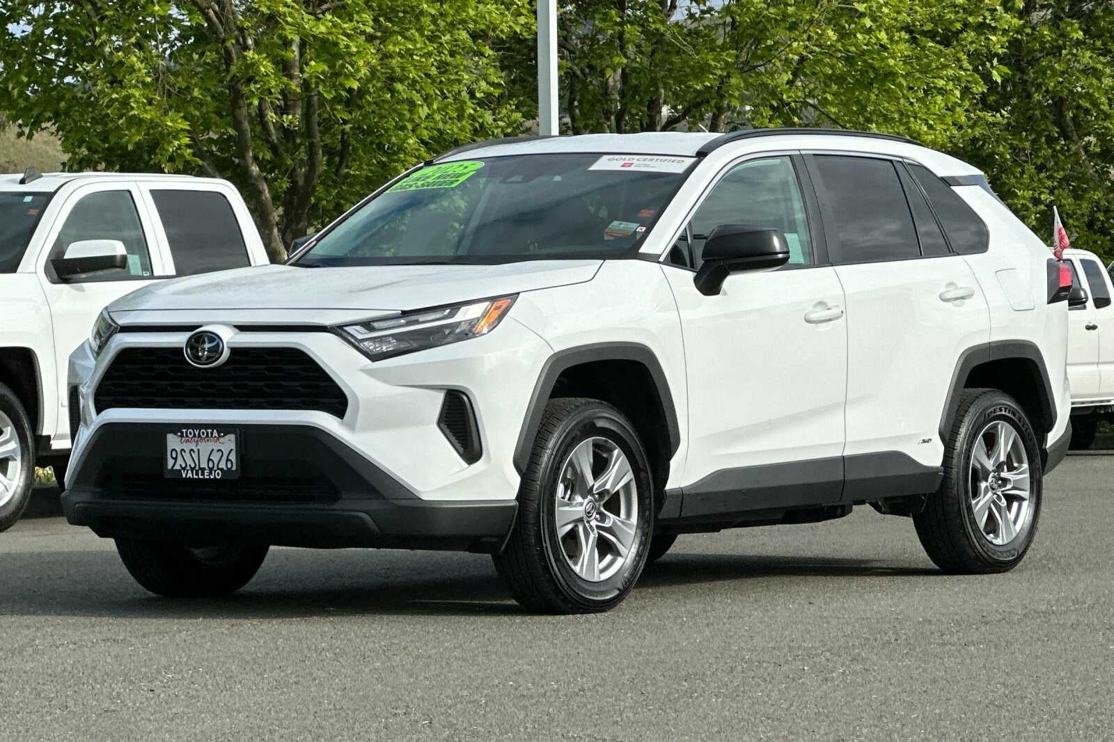 2025 Toyota RAV4 Hybrid LE