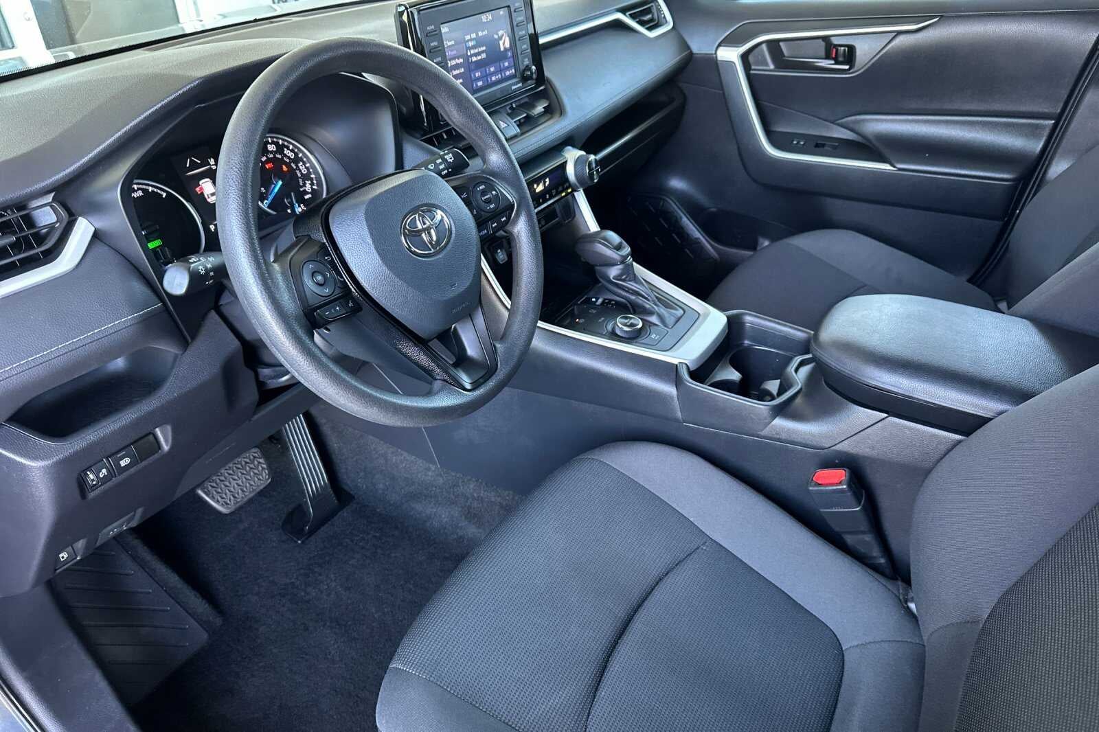 2021 Toyota RAV4 Hybrid LE