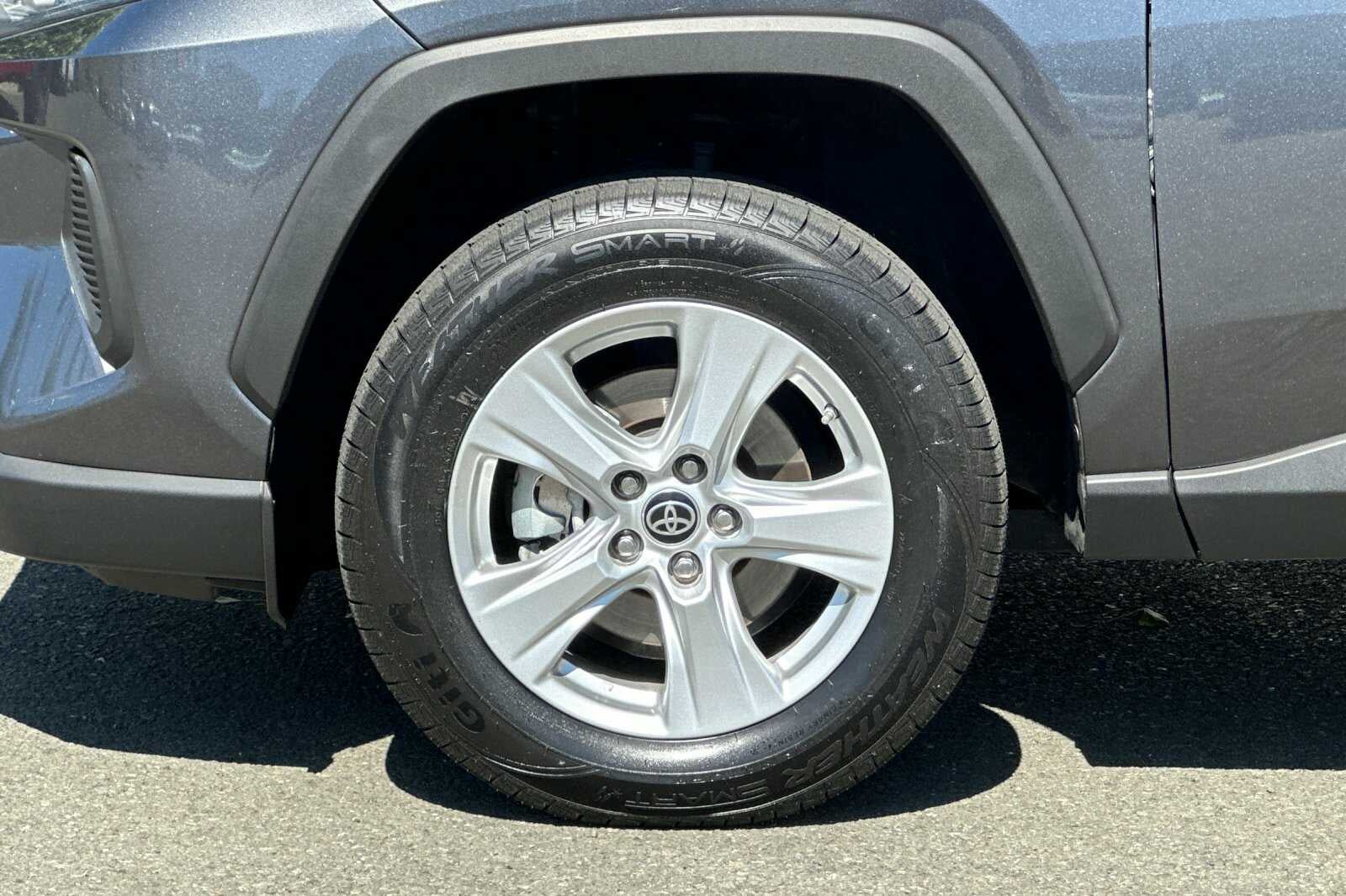 2021 Toyota RAV4 Hybrid LE