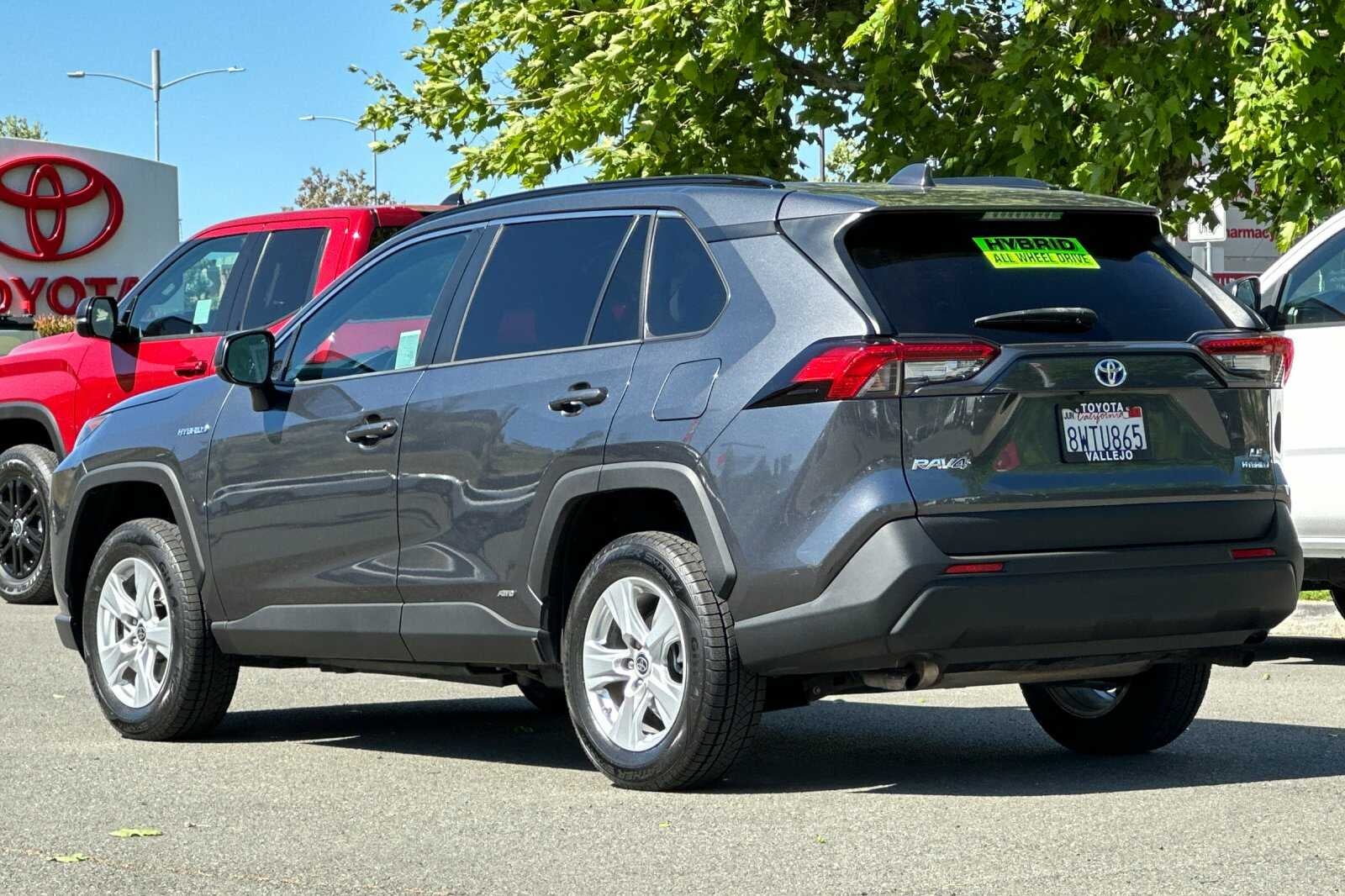 2021 Toyota RAV4 Hybrid LE