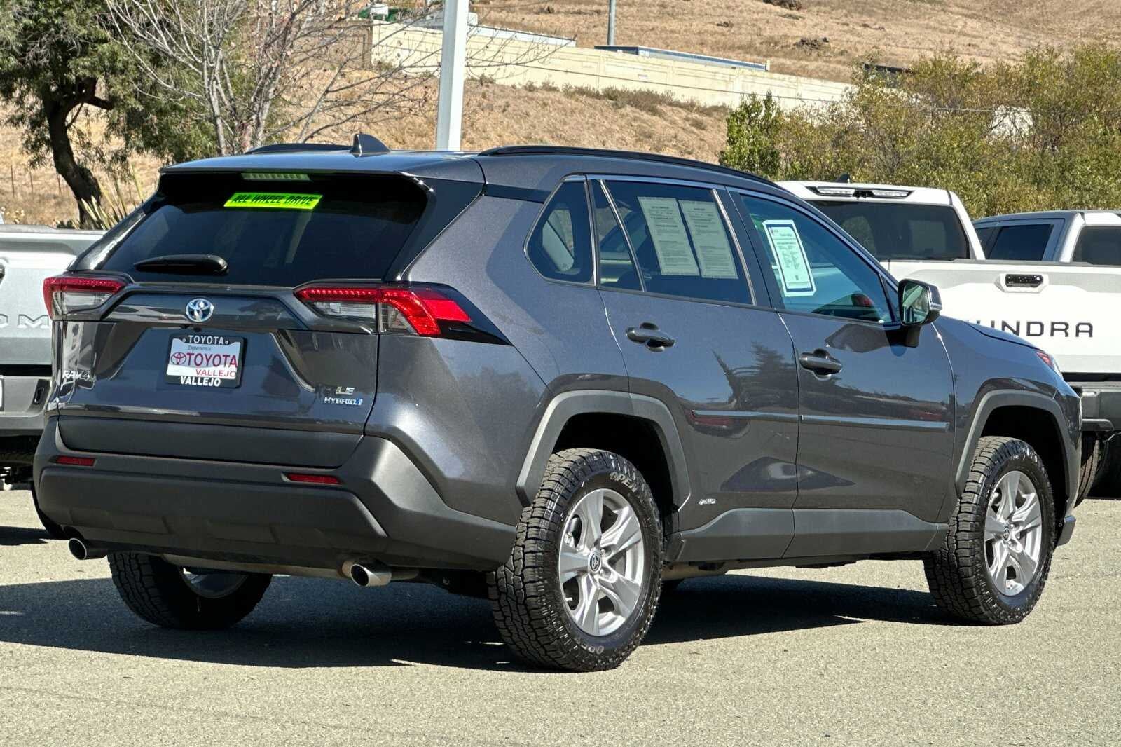 2024 Toyota RAV4 Hybrid LE