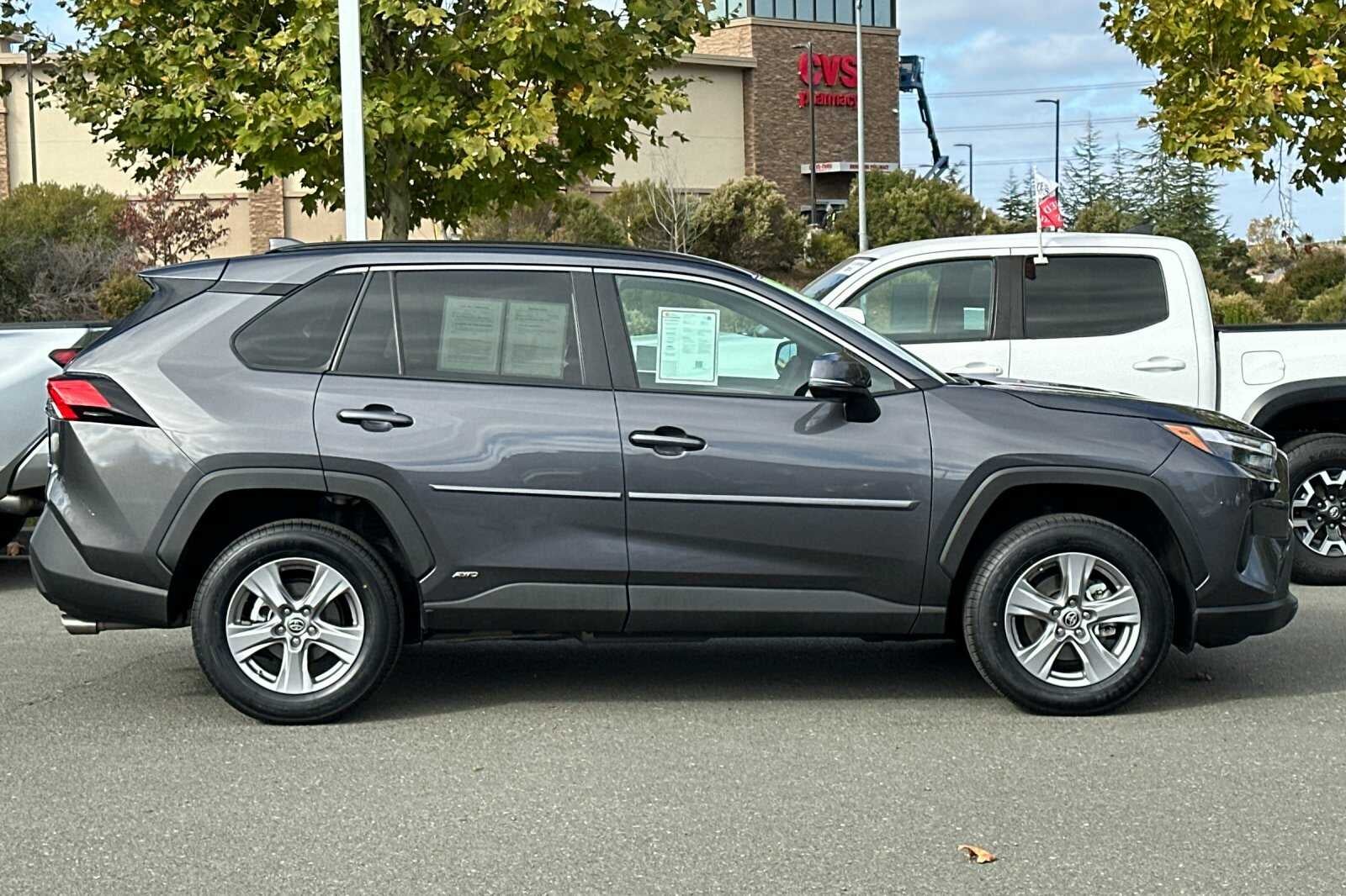 2024 Toyota RAV4 Hybrid LE