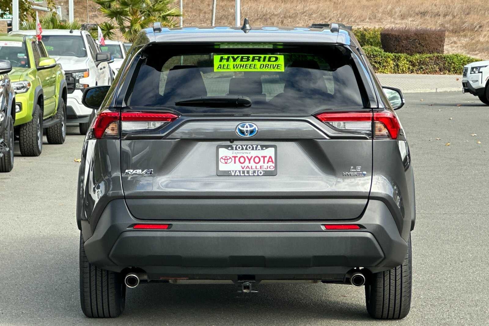 2024 Toyota RAV4 Hybrid LE