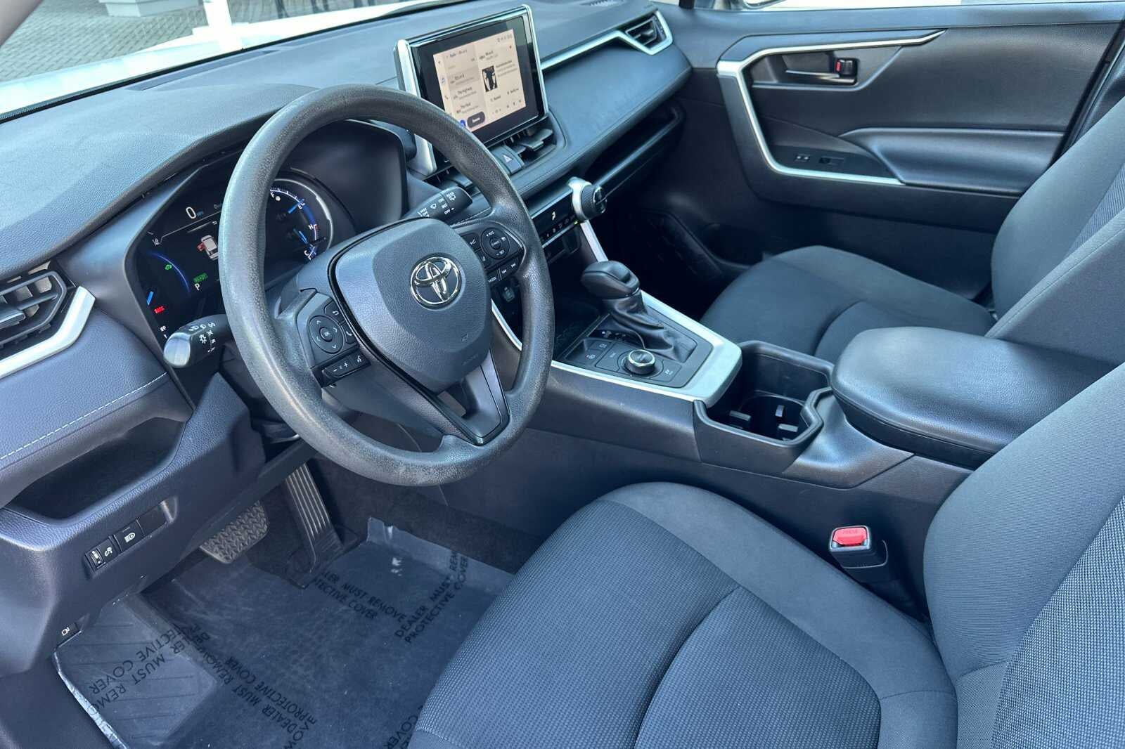 2023 Toyota RAV4 Hybrid LE