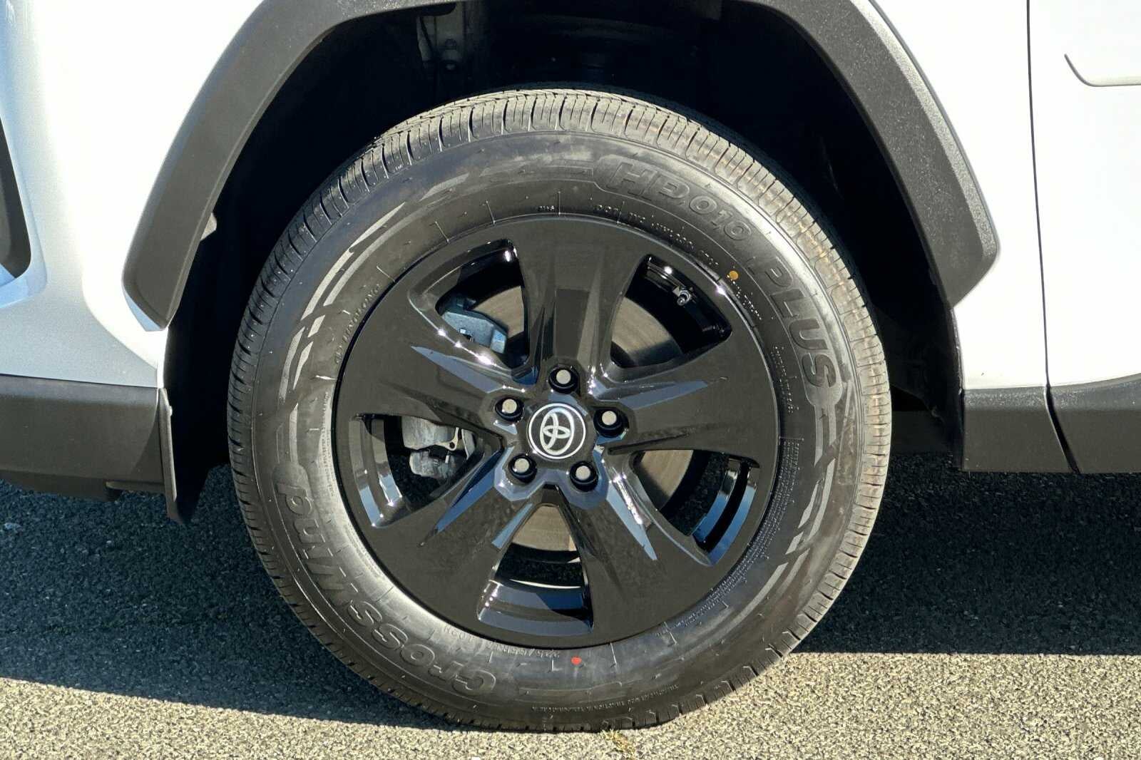 2023 Toyota RAV4 Hybrid LE