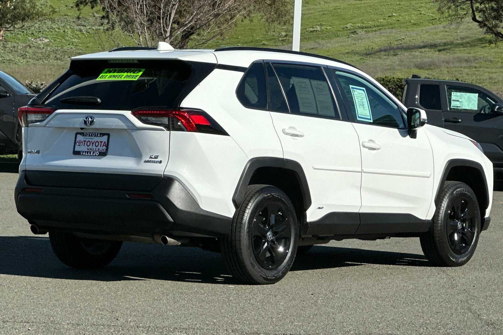 2023 Toyota RAV4 Hybrid LE