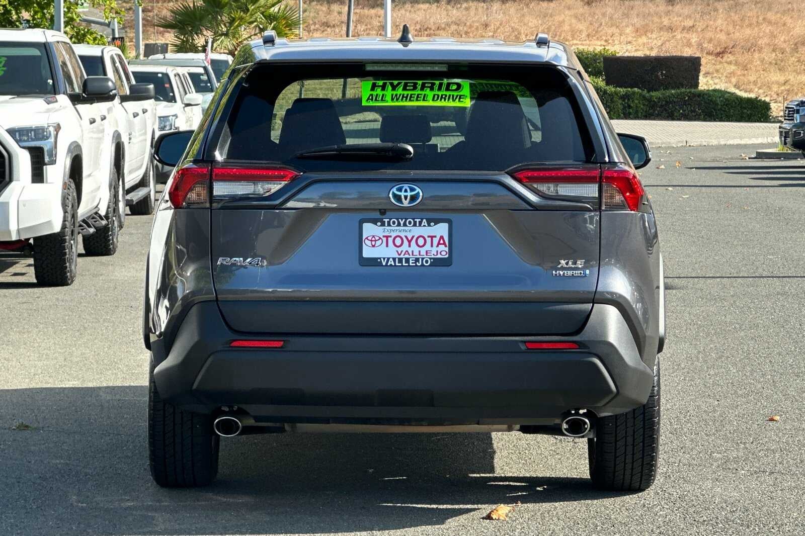 2024 Toyota RAV4 Hybrid XLE