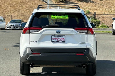 2021 Toyota RAV4 Hybrid XLE