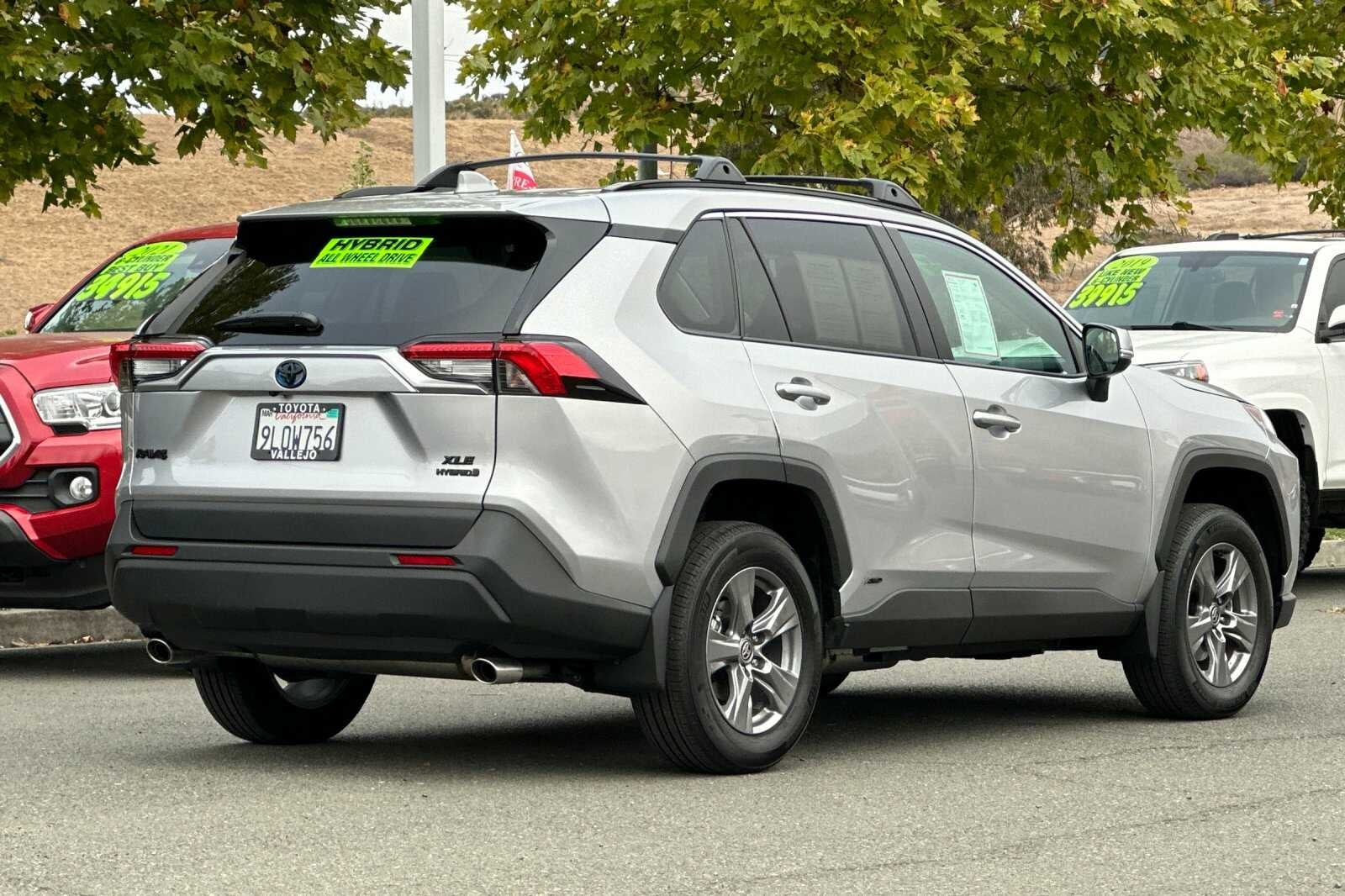 2024 Toyota RAV4 Hybrid XLE