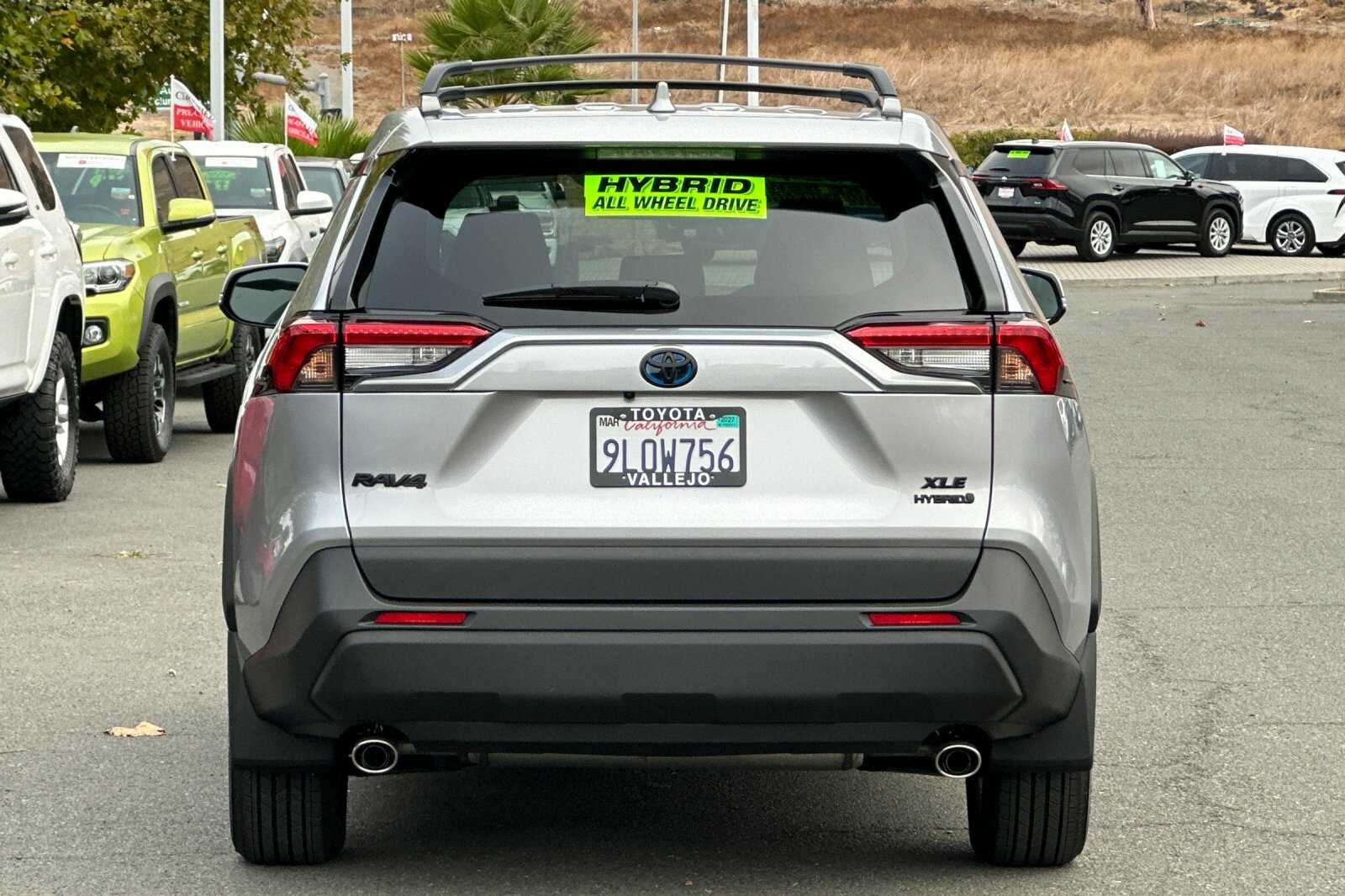 2024 Toyota RAV4 Hybrid XLE