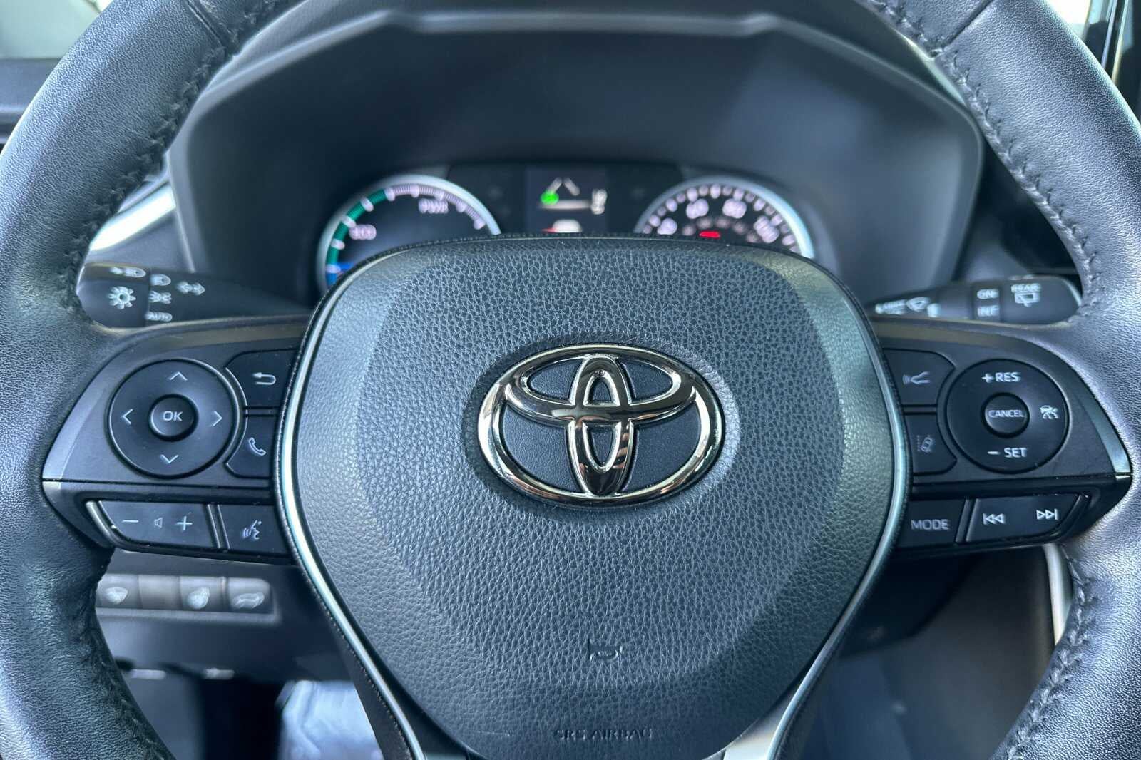 2022 Toyota RAV4 Hybrid XLE