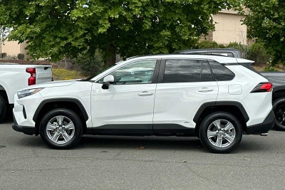 2025 Toyota RAV4 Hybrid XLE