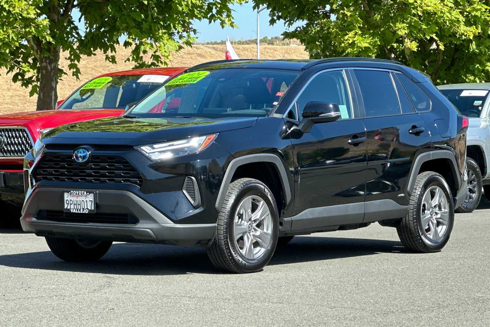 2024 Toyota RAV4 Hybrid XLE