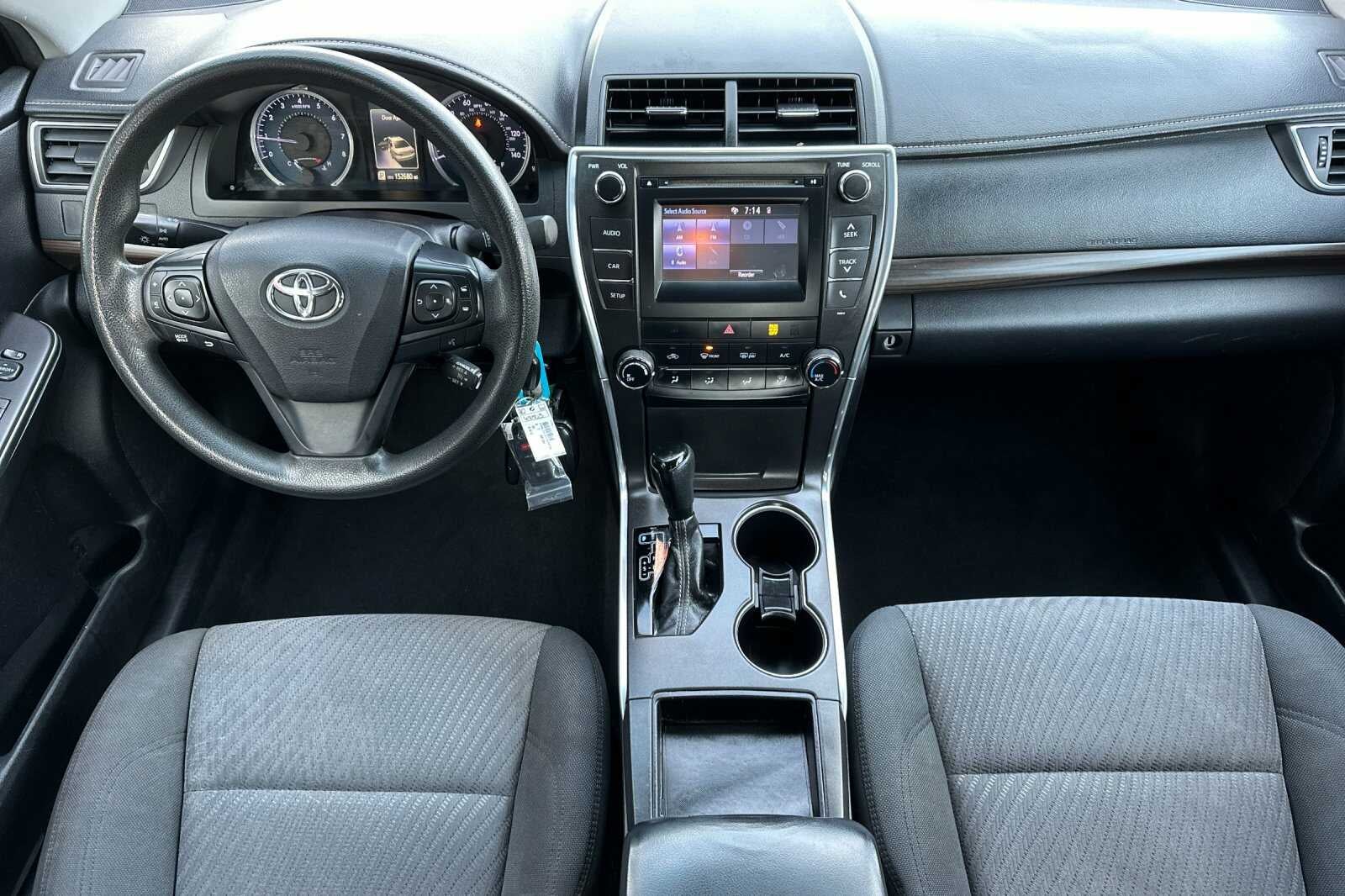 2016 Toyota Camry LE 4D Sedan