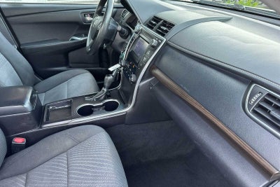 2016 Toyota Camry LE 4D Sedan