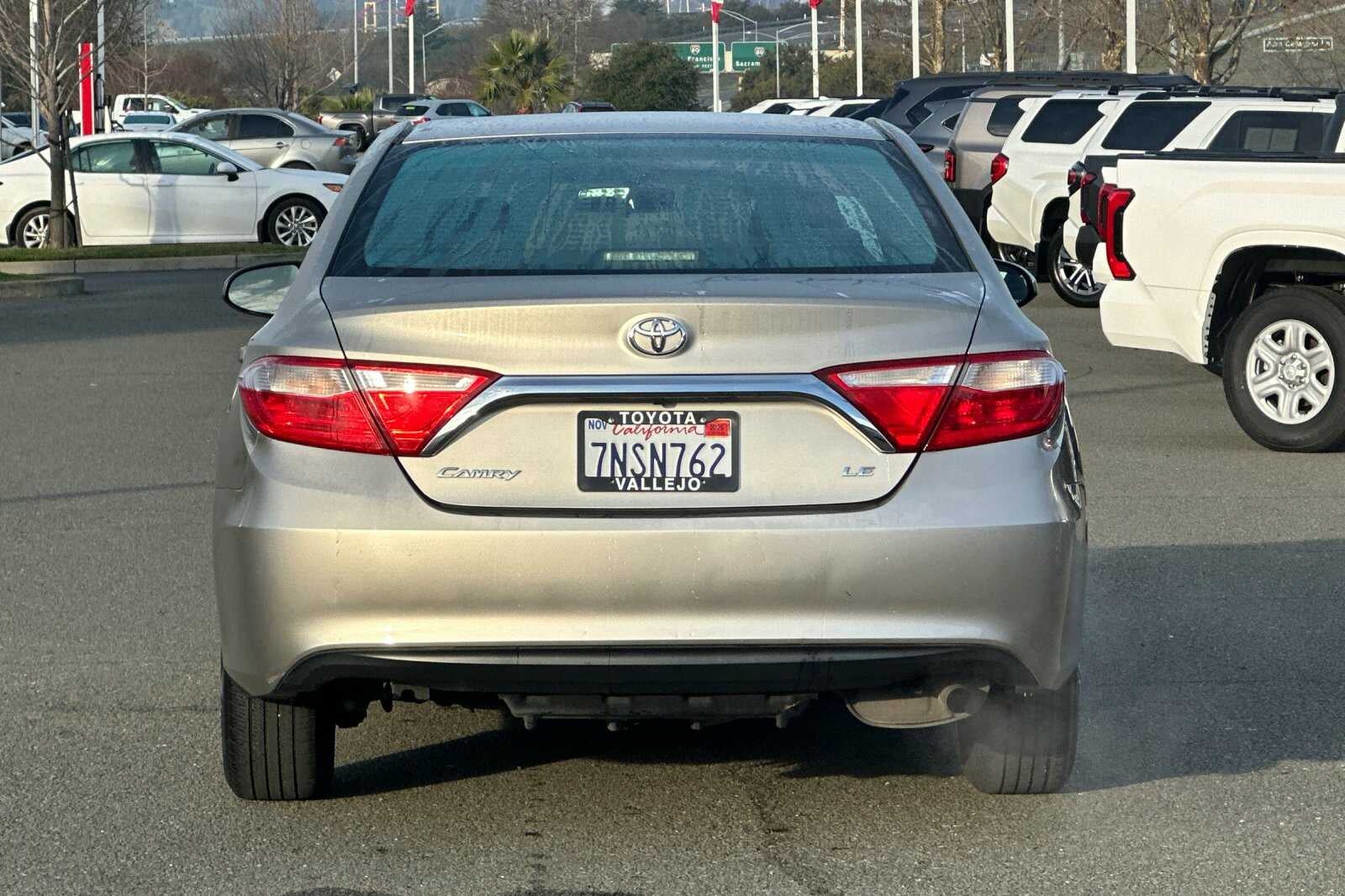 2016 Toyota Camry LE 4D Sedan