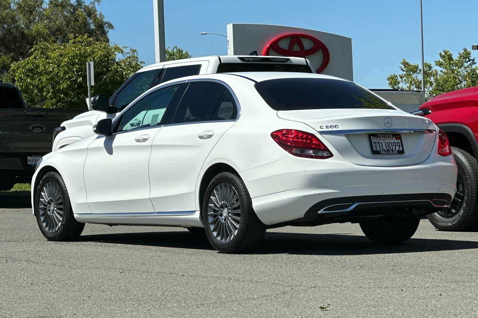 2016 Mercedes-Benz C-Class C 300 4D Sedan