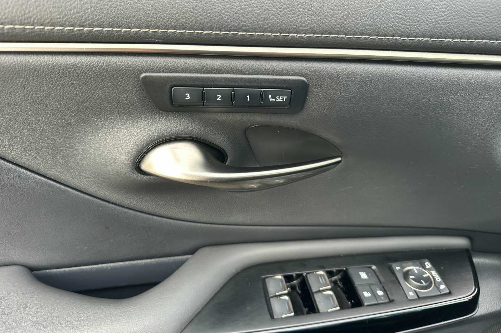 2022 Lexus ES ES 300h