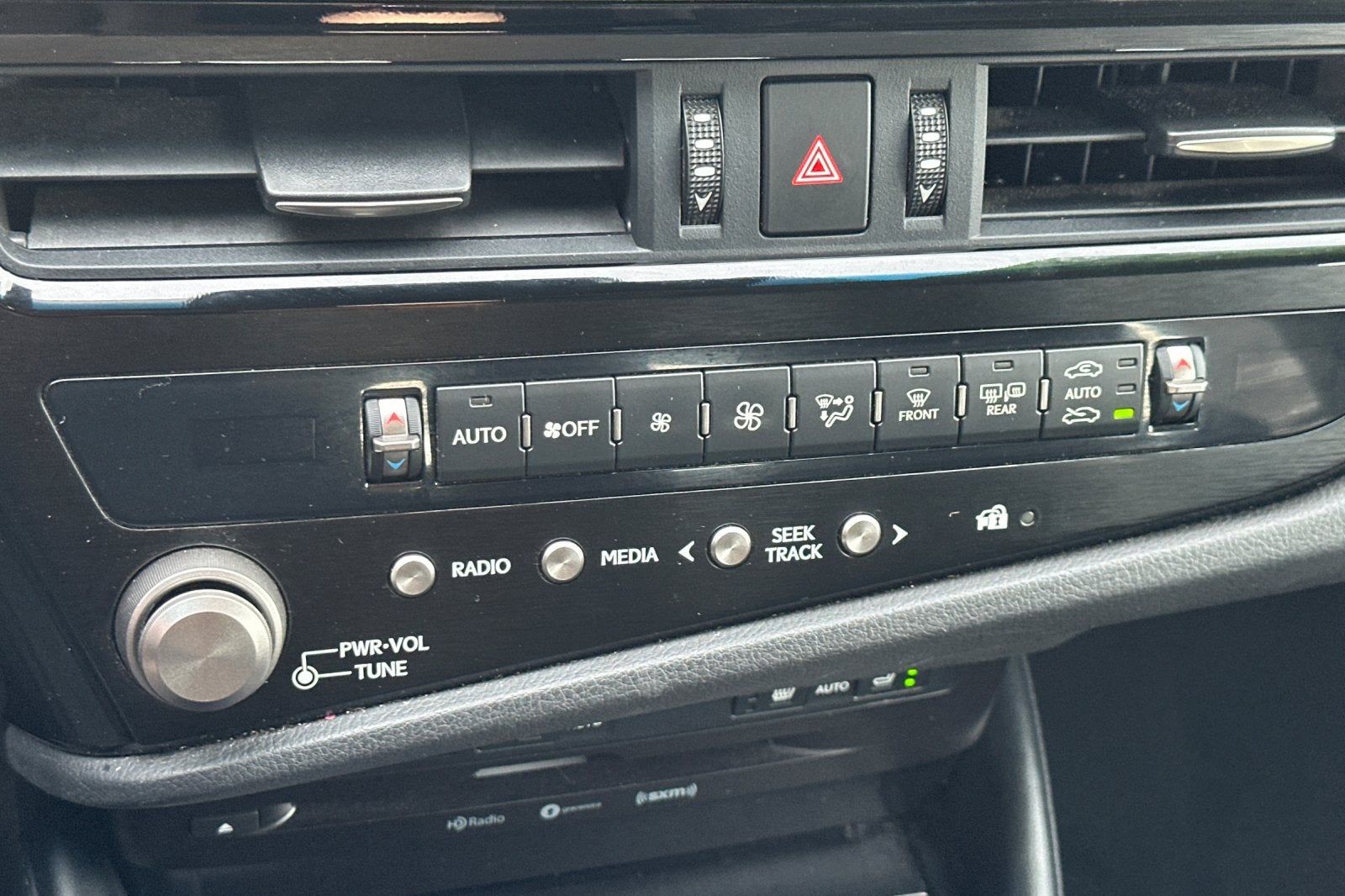 2022 Lexus ES ES 300h