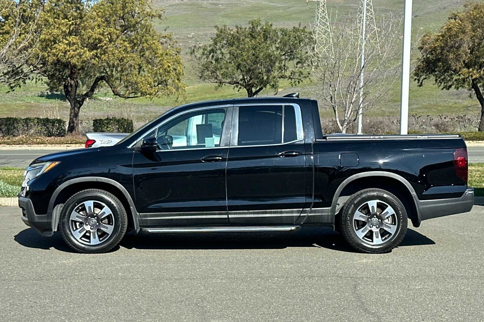 2017 Honda Ridgeline RTL-T
