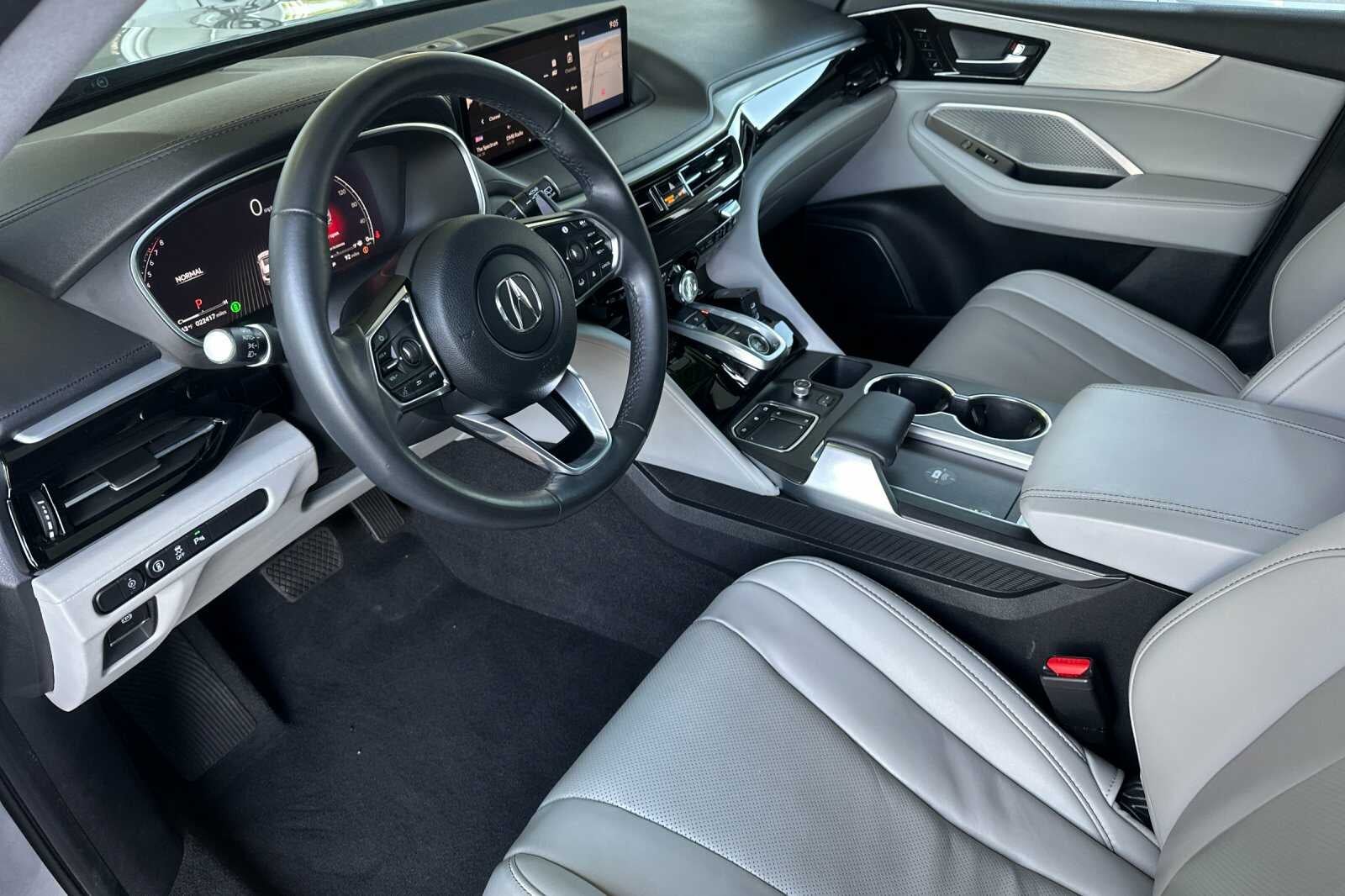 2023 Acura MDX w/Technology Package