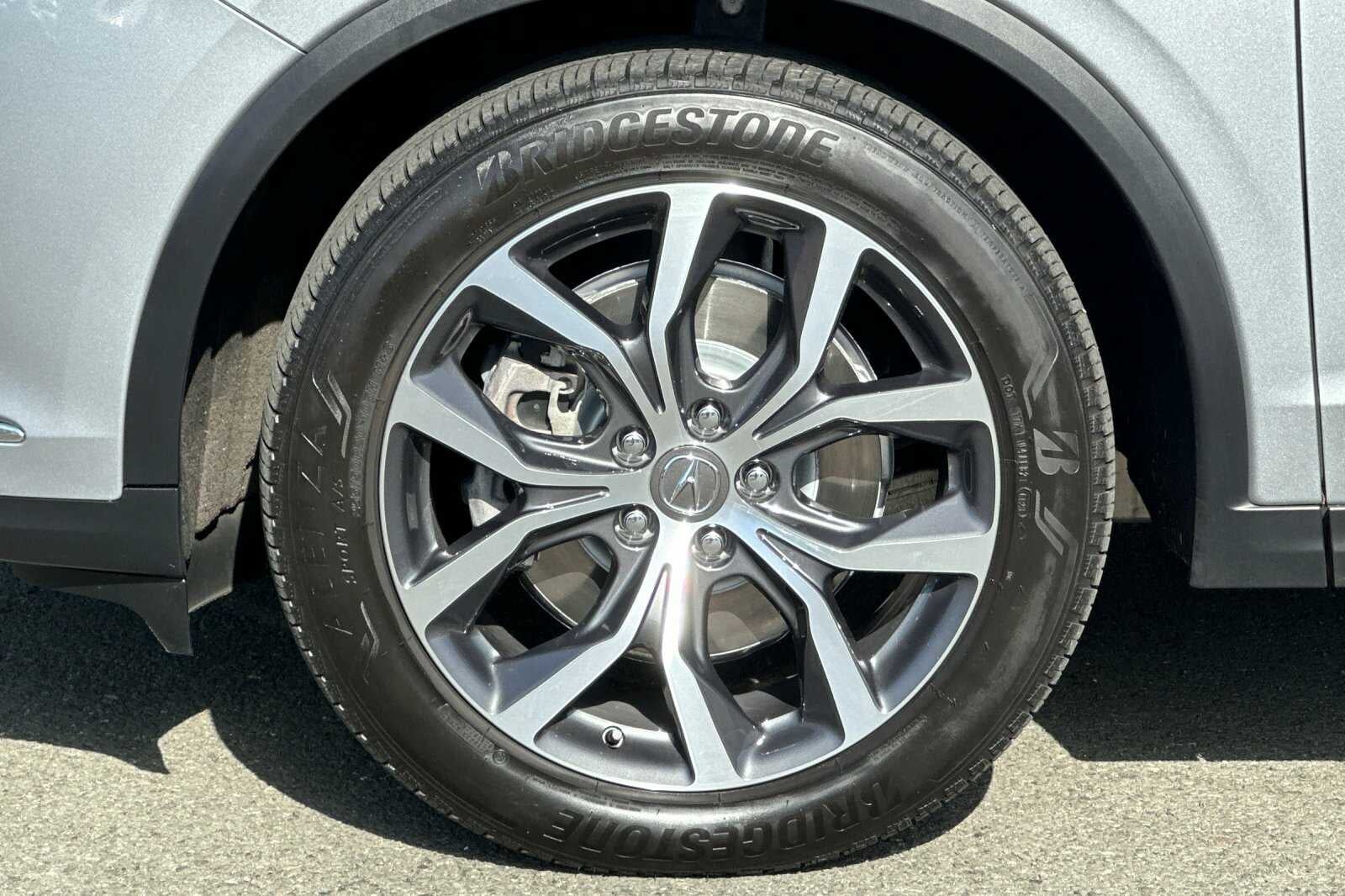 2023 Acura MDX w/Technology Package