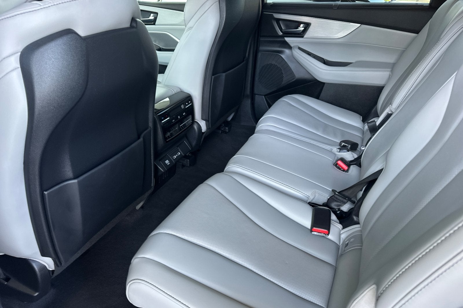 2023 Acura MDX w/Technology Package