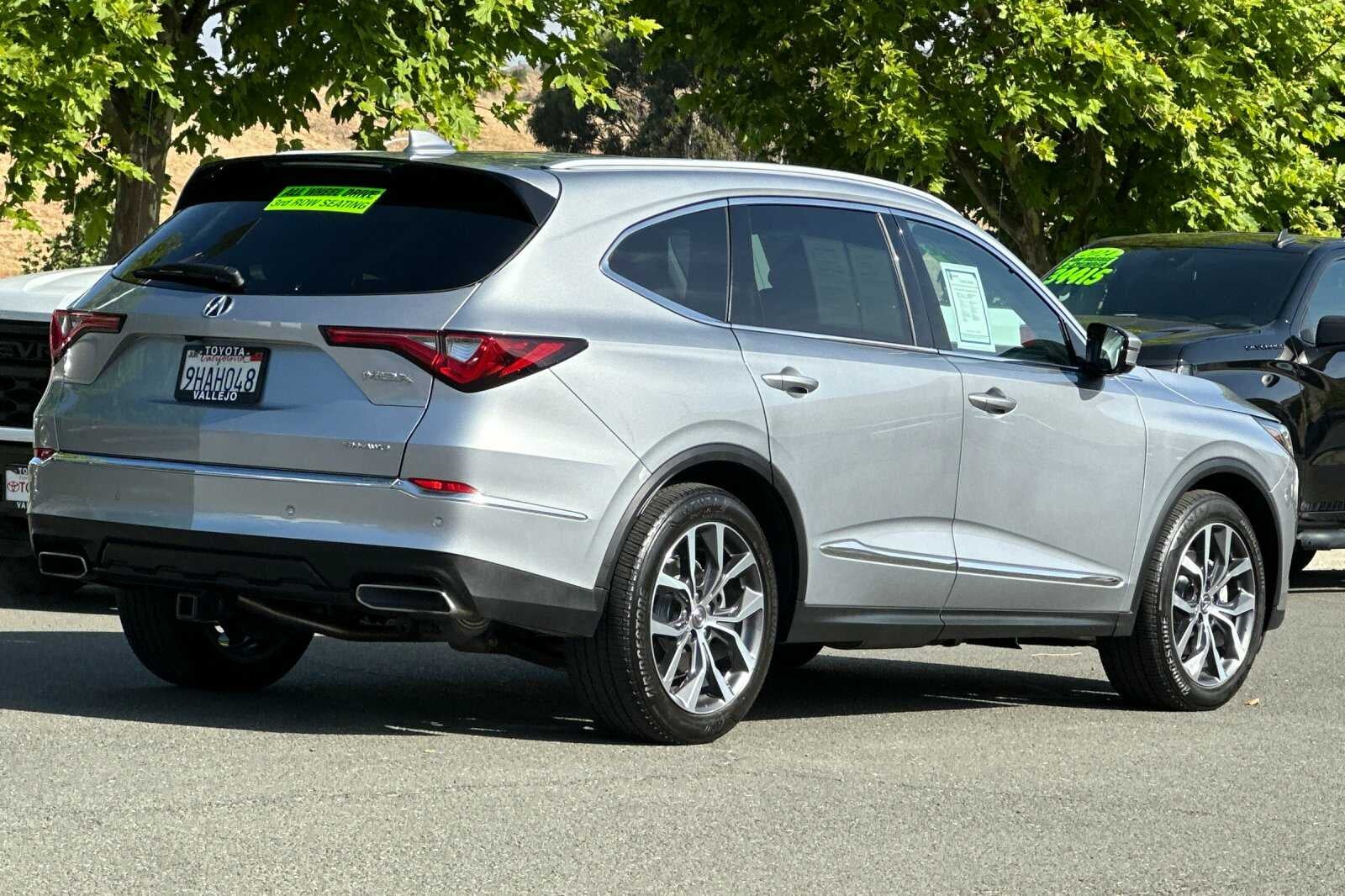 2023 Acura MDX w/Technology Package