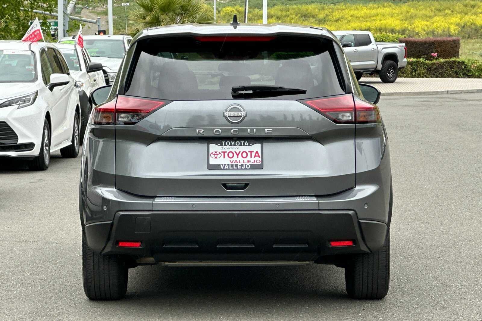 2024 Nissan Rogue S