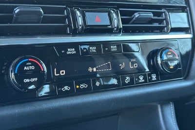 2023 Nissan Pathfinder SV