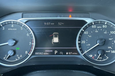 2023 Nissan Pathfinder SV