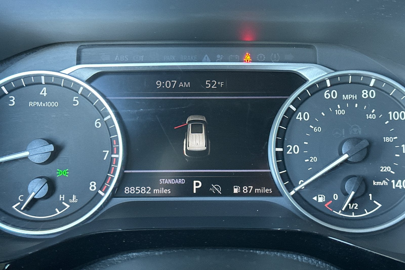 2023 Nissan Pathfinder SV