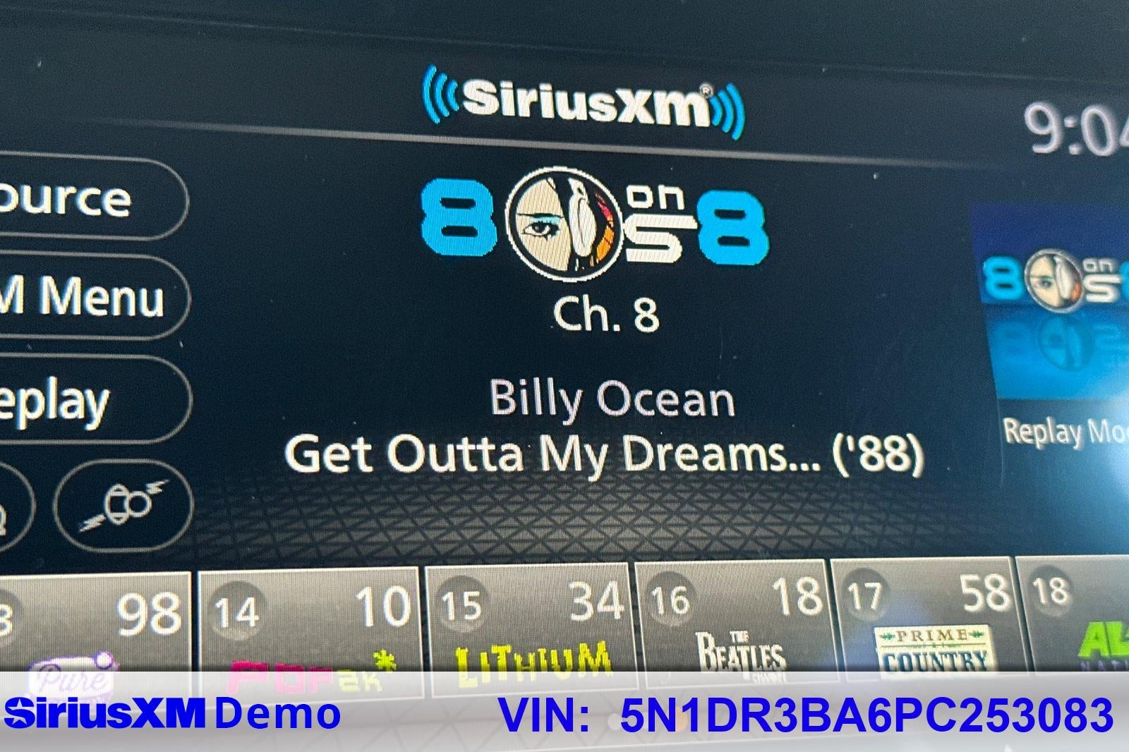 2023 Nissan Pathfinder SV