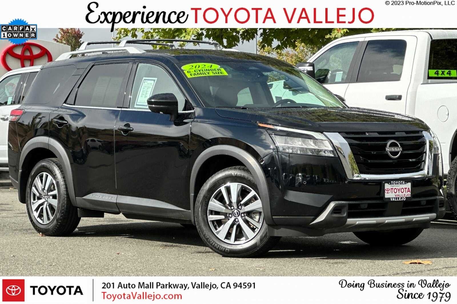 2024 Nissan Pathfinder SL