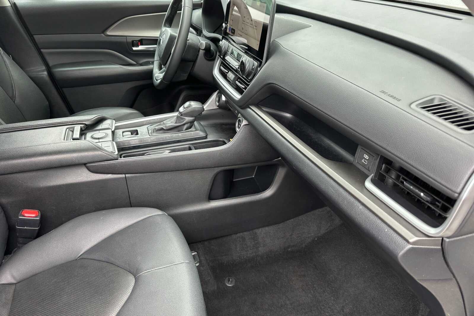 2024 Toyota Grand Highlander XLE 4D Sport Utility