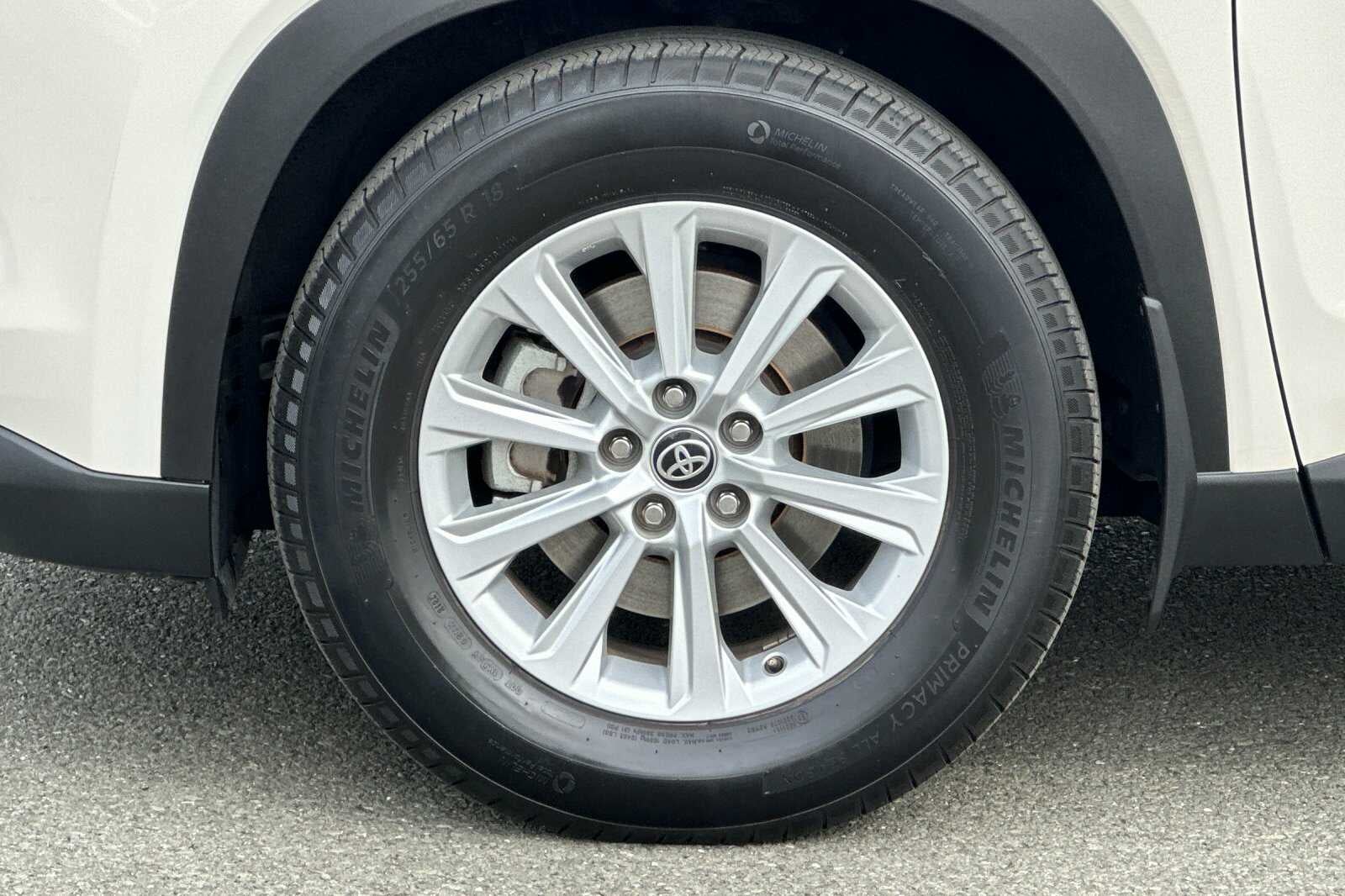 2024 Toyota Grand Highlander XLE 4D Sport Utility