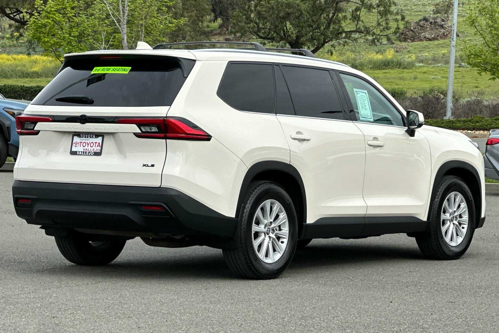 2024 Toyota Grand Highlander XLE 4D Sport Utility