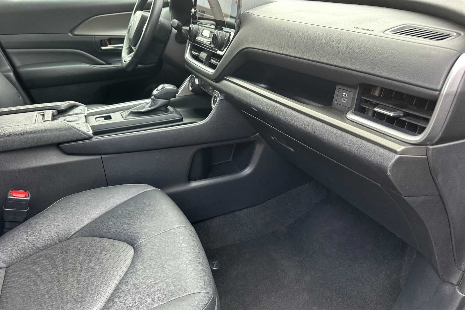 2025 Toyota Grand Highlander XLE 4D Sport Utility