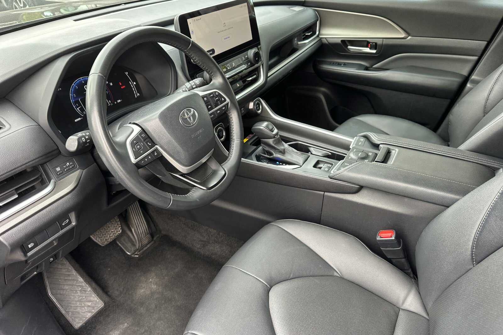 2025 Toyota Grand Highlander XLE 4D Sport Utility